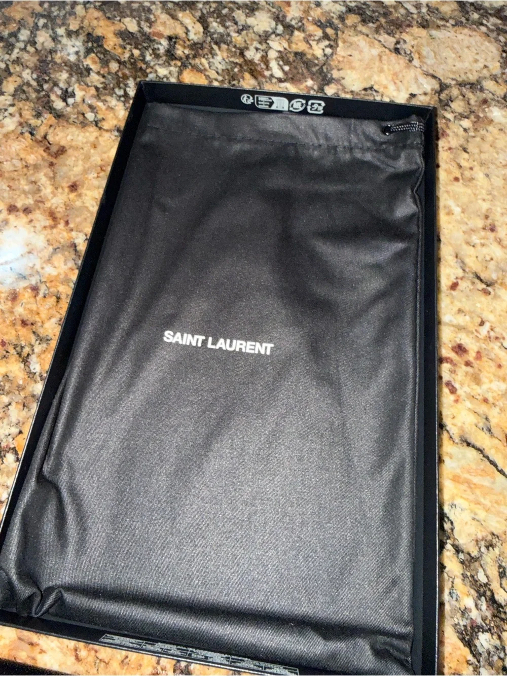 Saint Laurent UPTOWN POUCH IN GRAIN DE POUDRE LEATHER BLACK
